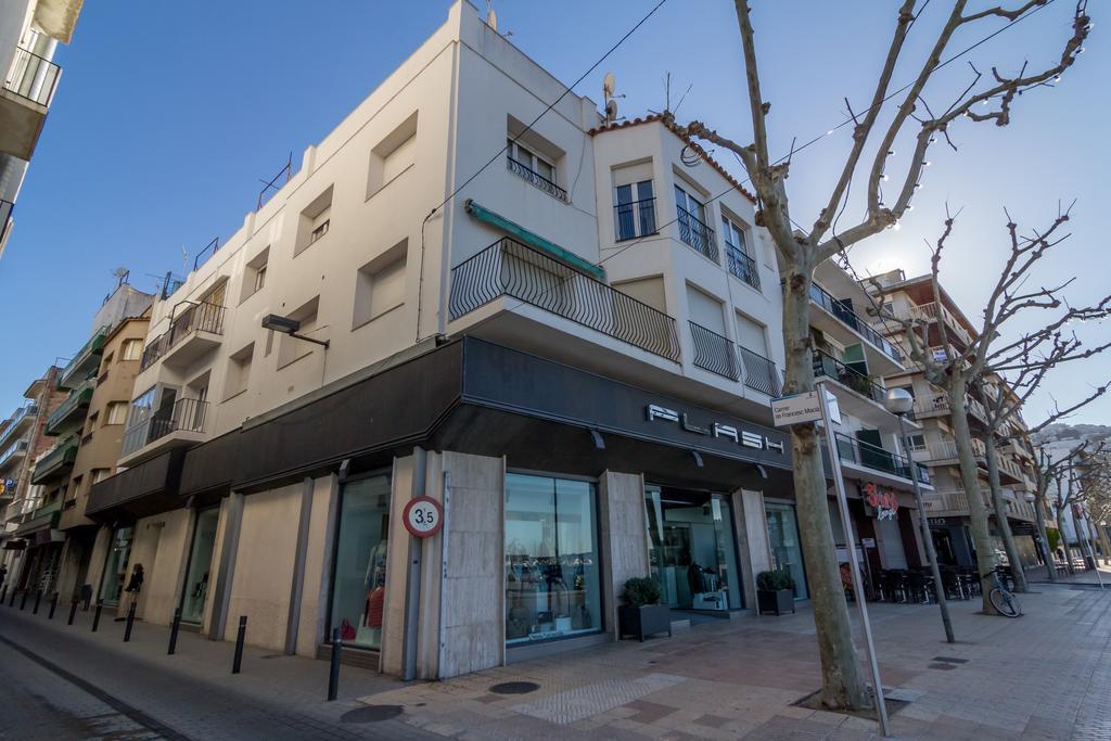 Agi Macia Centro Apartment Roses Luaran gambar
